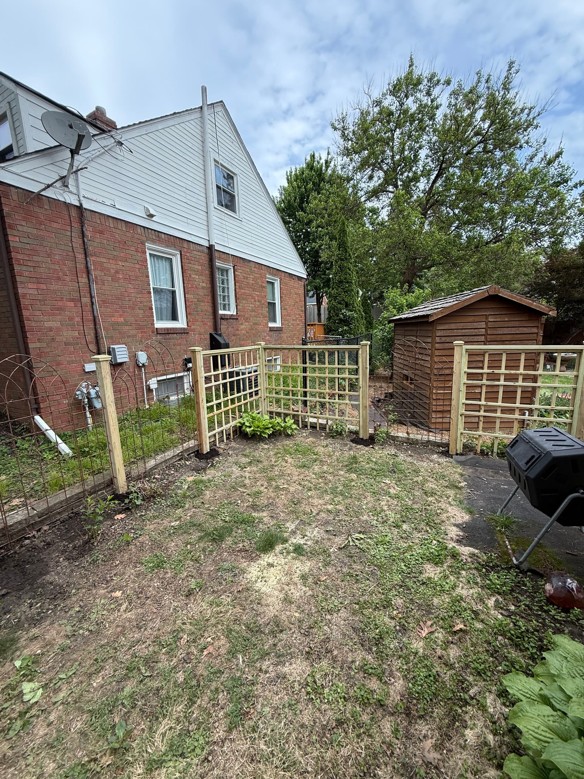 Gallery photos for Custom Lattice Fence Install in Beaverdale: Image #2