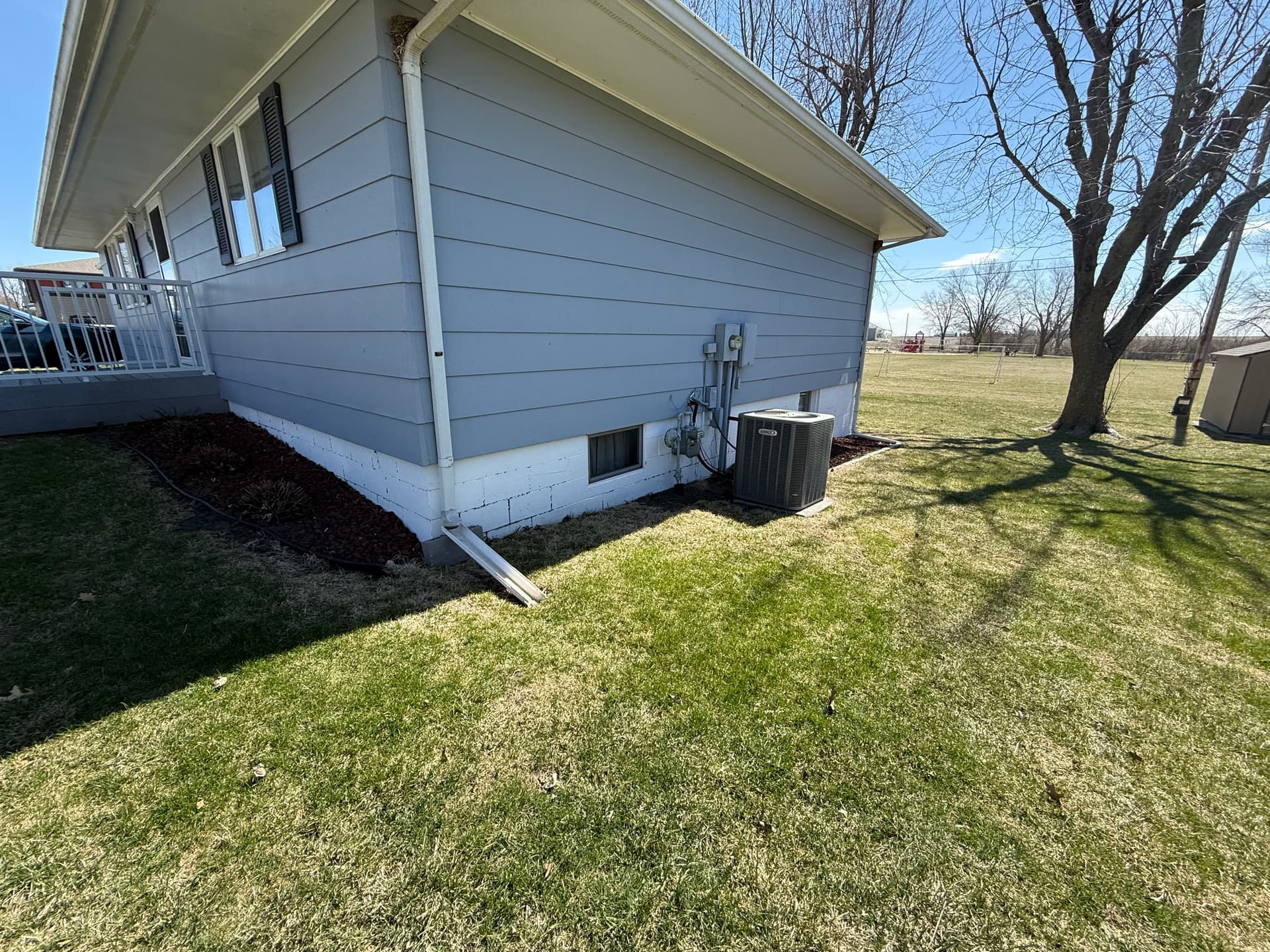 Gallery photos for Fresh Flower Bed Install That Sharpened Up the Whole Property: Image #1